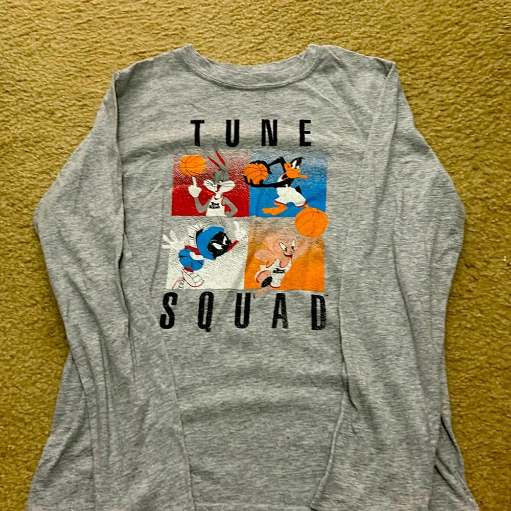 Youth Space Jam long sleeve t-shirt size Medium